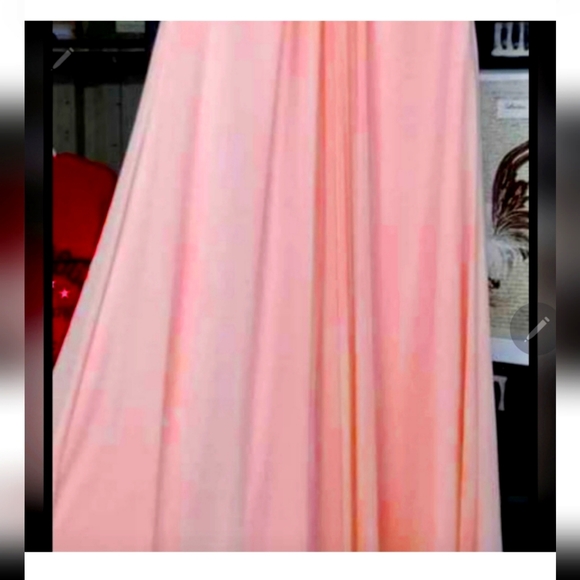 PROM DRESS - Picture 5 of 7